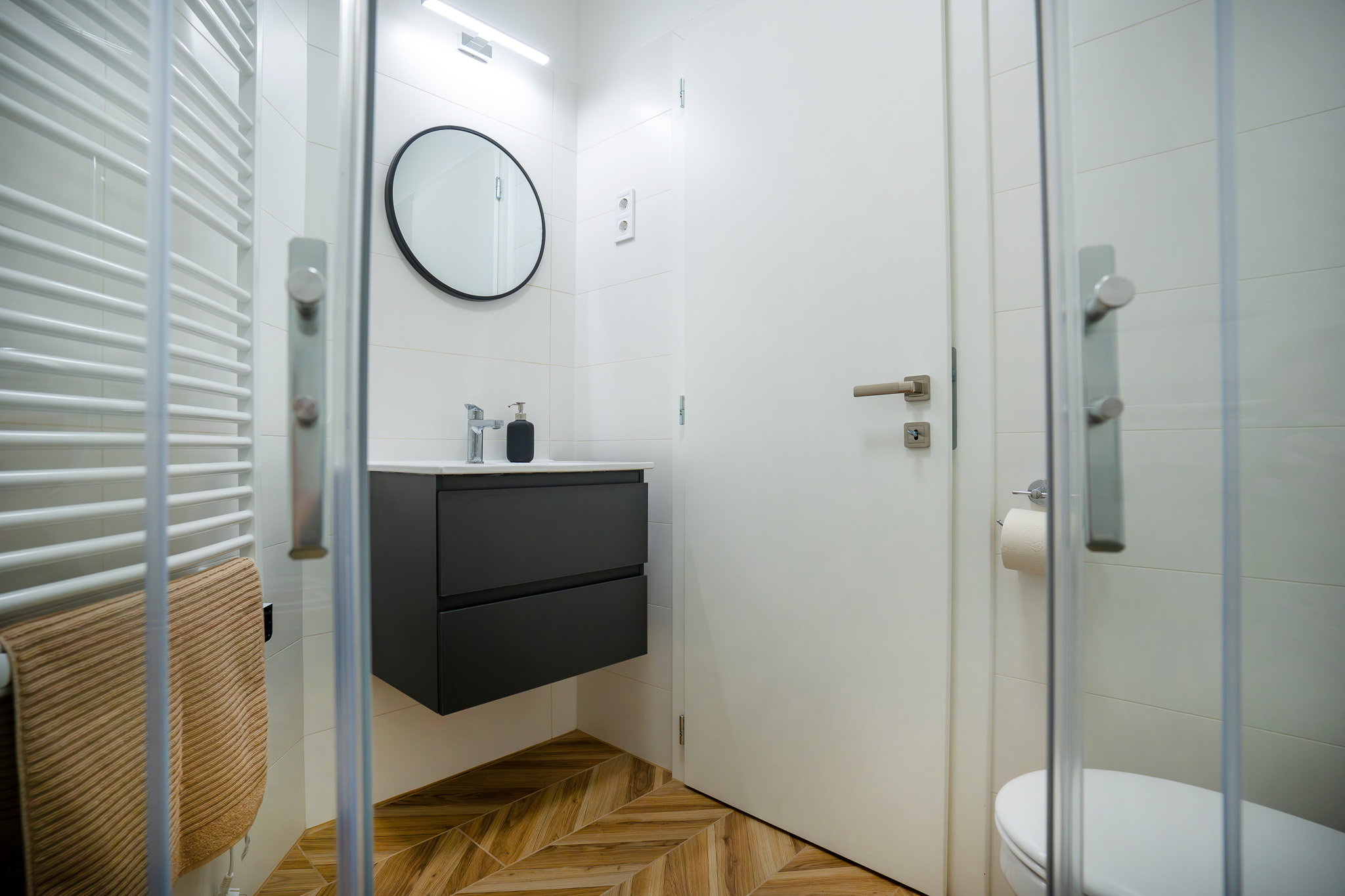 DSC06726-Enhanced-NR